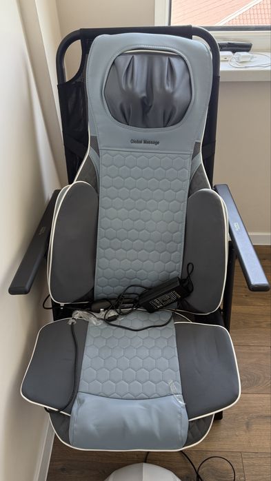 Массажер в комплекте