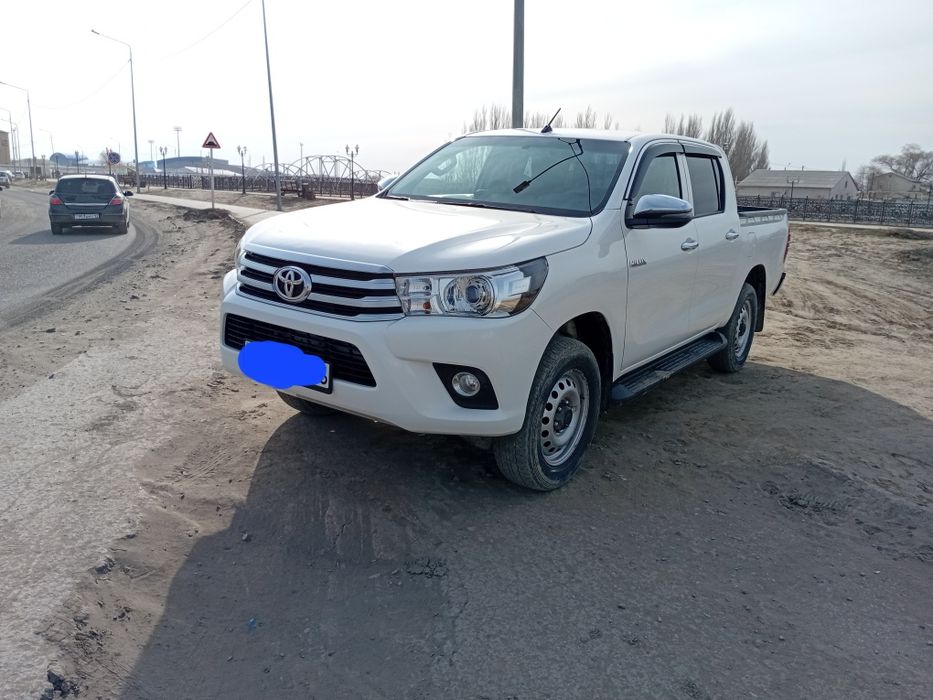 Toyota Hilux 2021