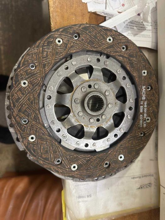 KIT AMBREIAJ gama vag 1.8T (nou nemontat) + volanta masa dubla (passat B5.5)