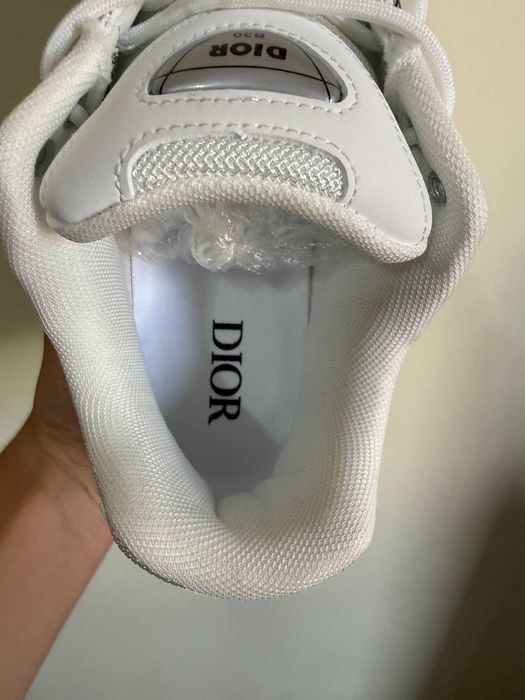 Dior B30 – Чисто нови – Бели – №45 (умалени на 44) – Много добро качество