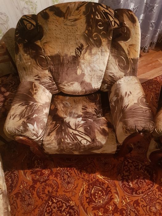 Продам два кресла