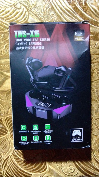 Геймърски безжични слушалки TWS X15 с LED дисплей