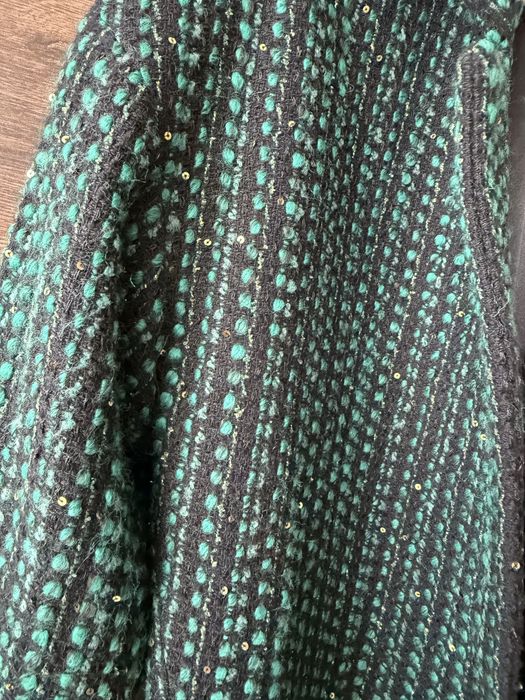 Сако/палтенце в изумрудено зелено с блестящ ефект от златисти пайети