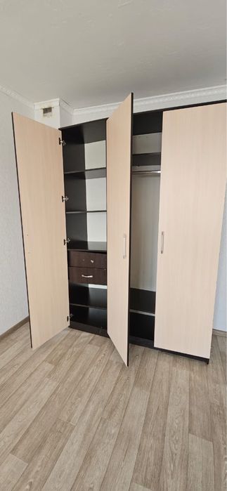 Продам шкаф и диван