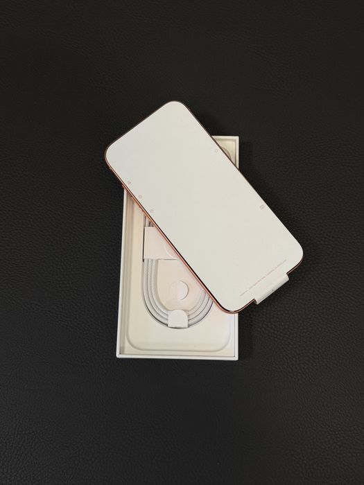 Продавам нов iPhone 17 PRO MAX 2TB