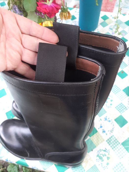 Cizme cu bombeu,piele,noi/40