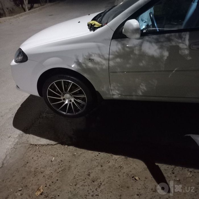 jentra diska 215 45 R17