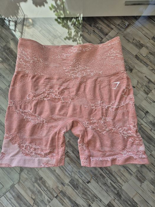 Gymshark дамски дрехи за фитнес S и M размер