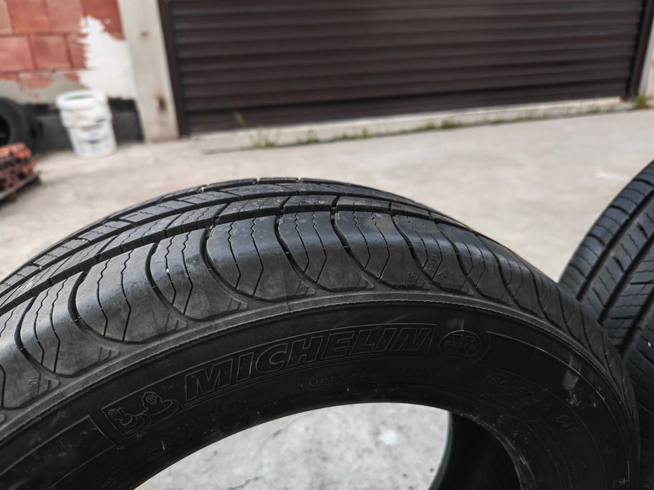 Всесезони гуми Michelin 15