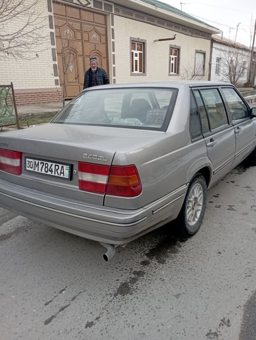 Вольво 1993 йилда ишлаб чикарилган,Бензин,пропан газда ишлайди,Яхши