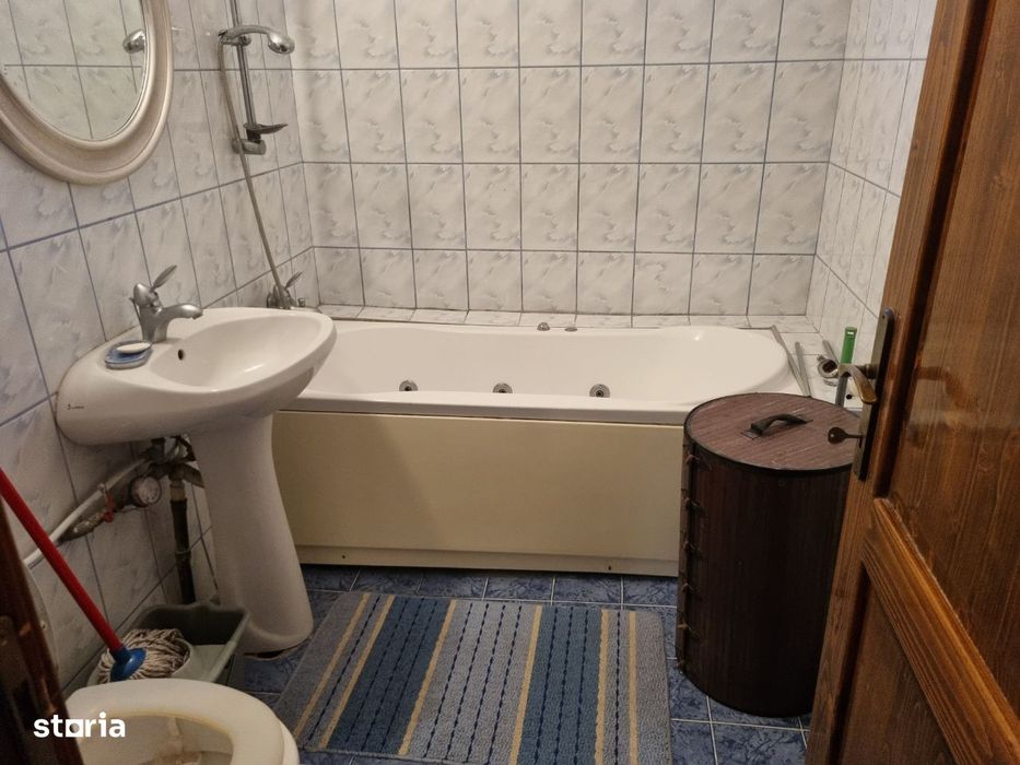 Apartament 3 camere dec.ultracentral,Deva-zona Ulpița