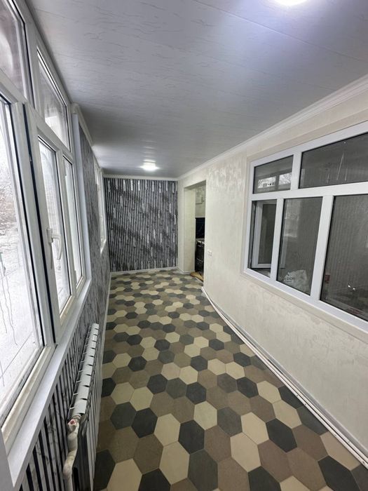 Срочно продаеться 2-ком квартира городе Чирчике районе 4-микрорайоне