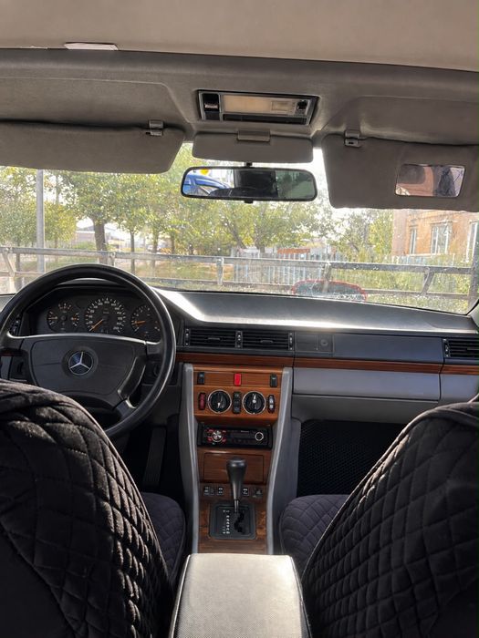 Мерседес W124 2.8