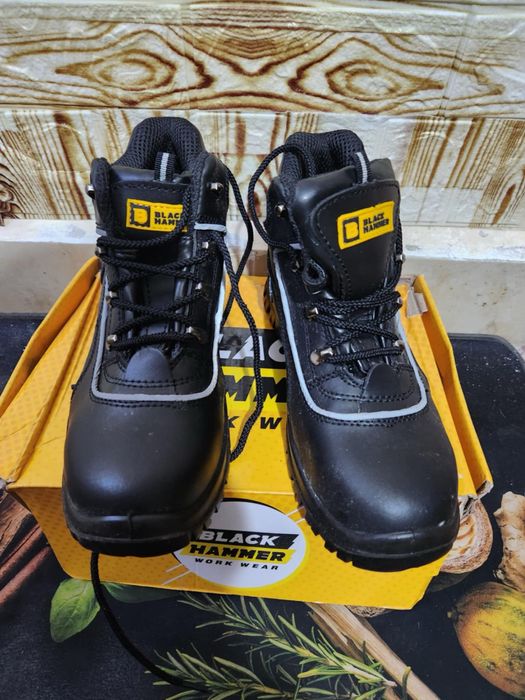 Сейфти обувки 41,42 и 43