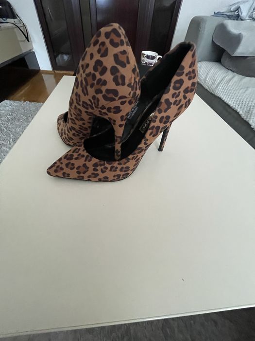 Pantofi catifea elegantiPrimark