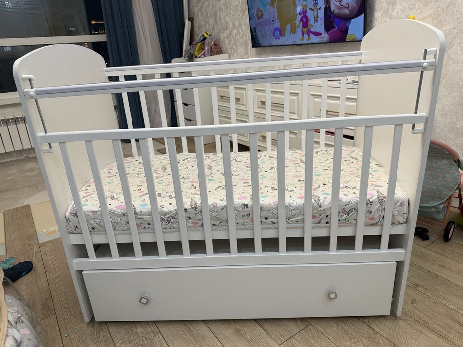 Детская кроватка