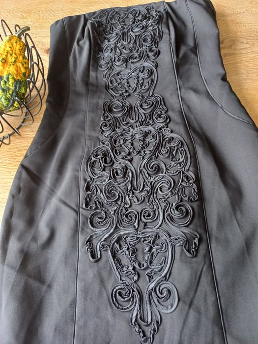 Нова коктейла малка черна рокля с етикет размер 36