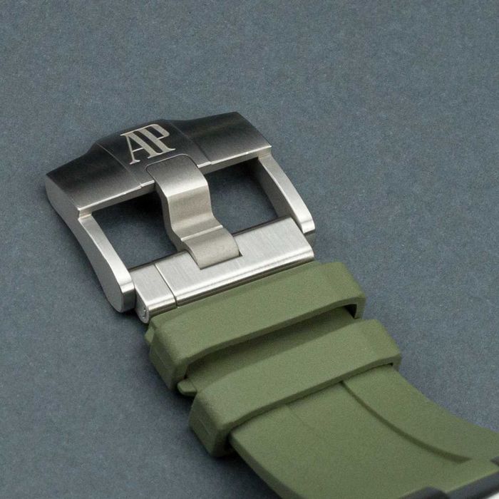 Audemars Piguet Royal Oak Offshore Diver 15720ST.OO.A052CA.01 Khaki Green dial