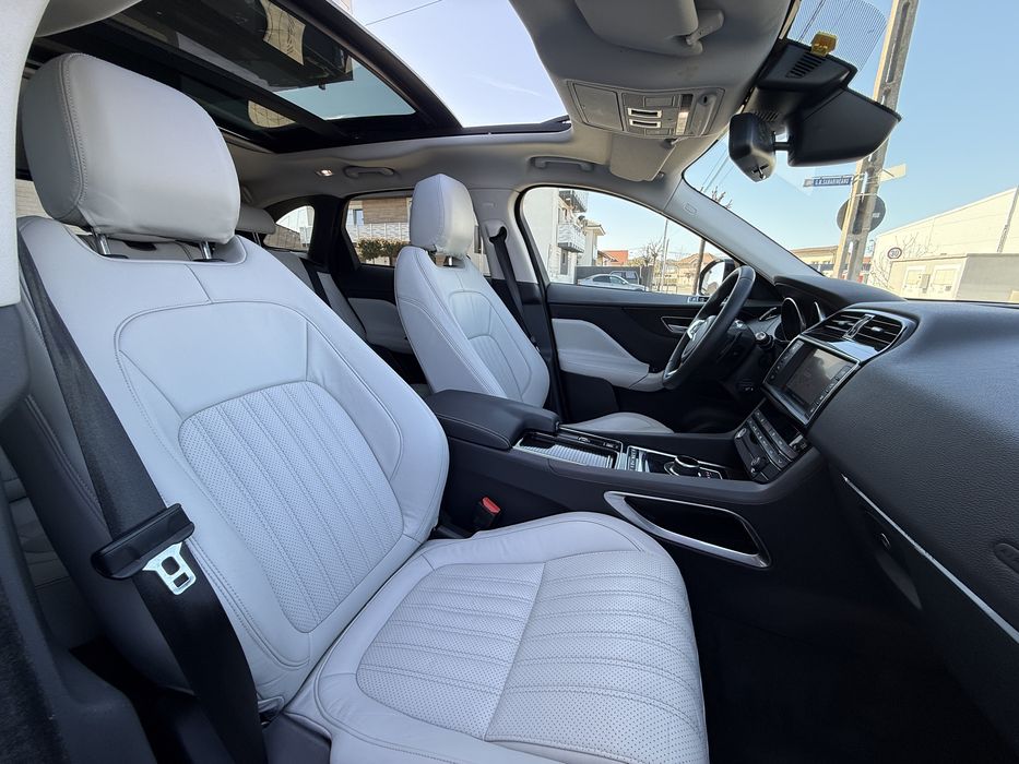 JAGUAR F-PACE R-DYNAMIC AWD - Panoramic  - Posibilitate Finantare Rate