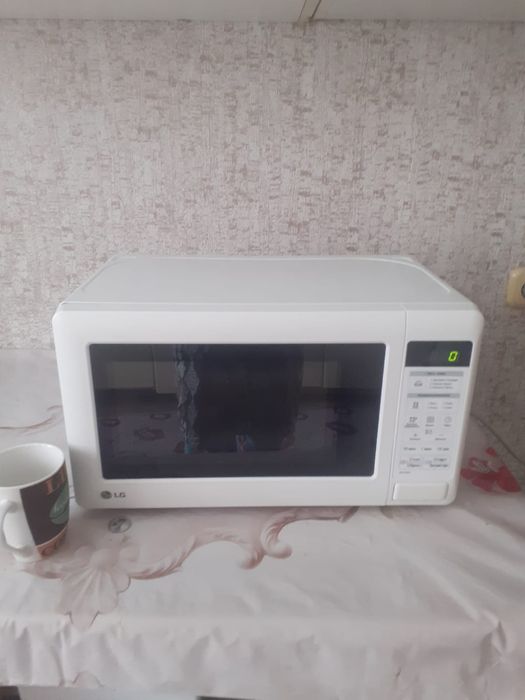 Продам микроволновую печь LG