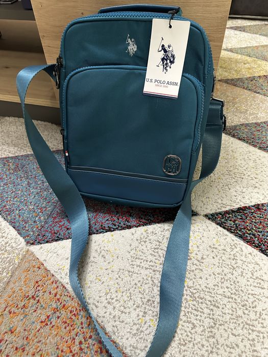 Мъжка чанта с дълга дръжка