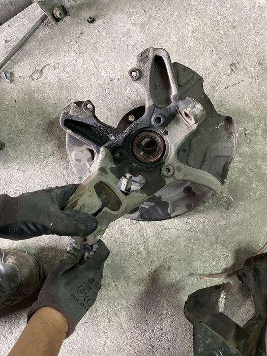 преден шенкел октавиа 3 octavia 3