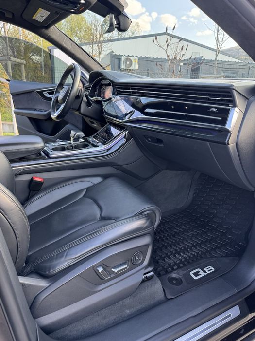 Audi Q8 3.0 340 коня с масаж, хед ъп, 22ки ковани на 25.2 в България