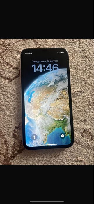 Продаю iPhone 11