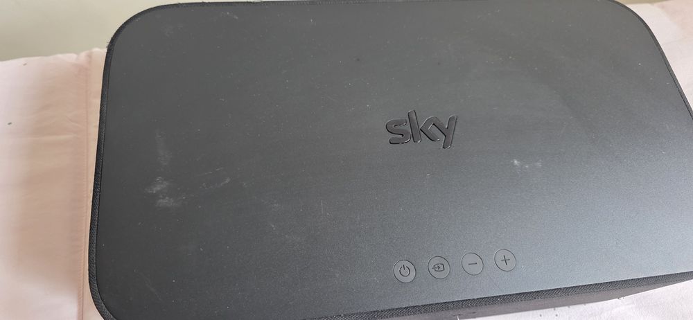 Звяр -Devialet SKY Soundbox SB100  HDMI Bluetooth DOLBY DIGITAL140W Soundbar