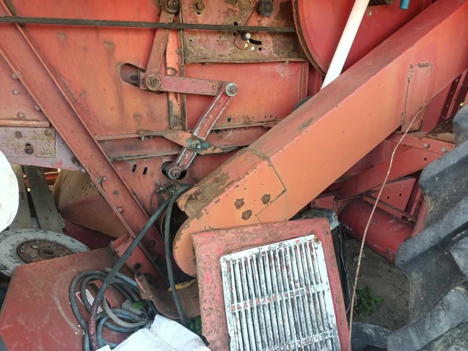 Dezmembrez combină agricolă Case International 1440 - O767 .I62-I69