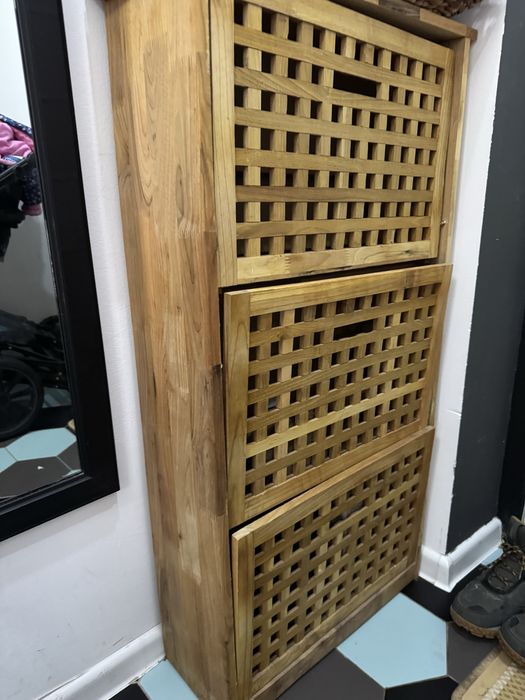 Продам обувницу деревянную