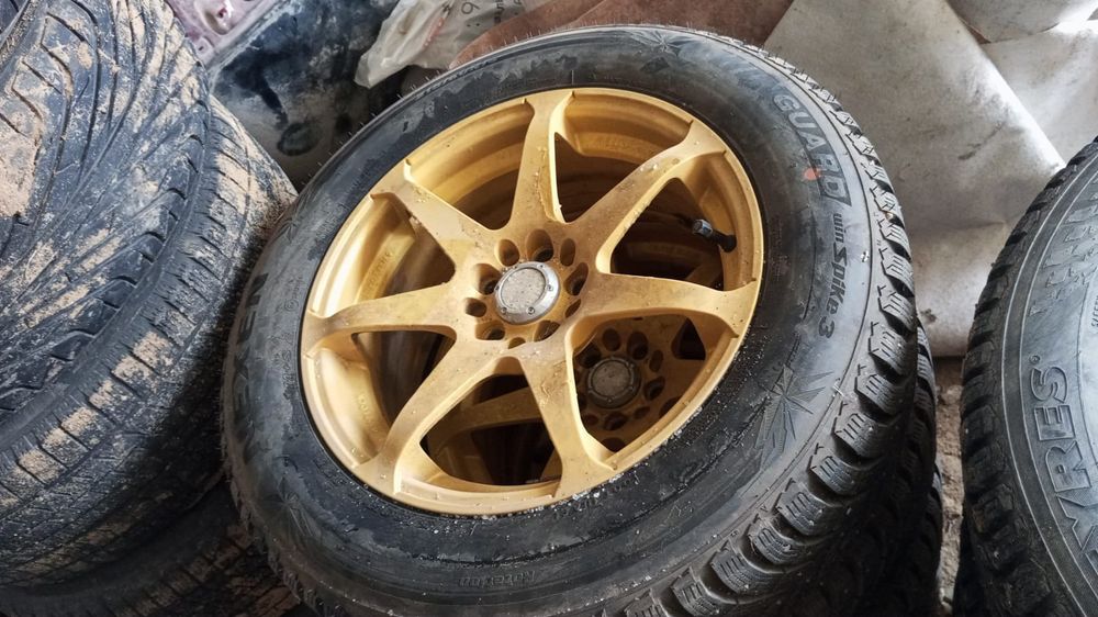 Продам резину Nexen R16