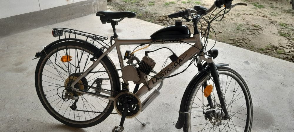 Bicicletă La Strada