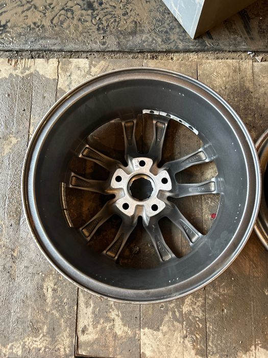 Диски R16 почти новые