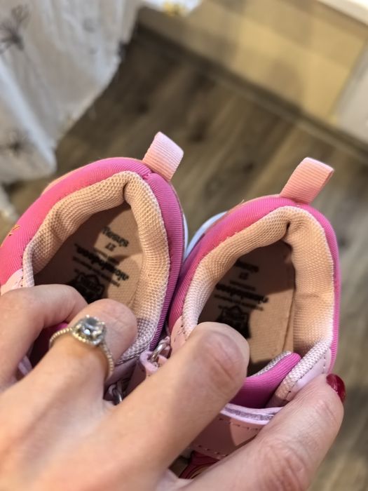 Обувки за Момиче