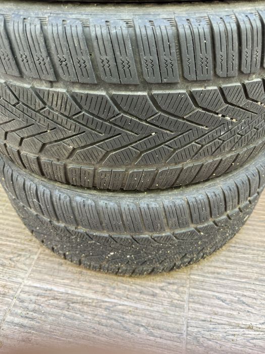 Vand cauciucuri 245/45 R18