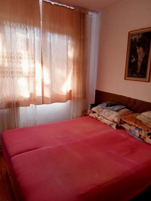 Vând 2 camere semidecomandat Vâlcea cartier Nord