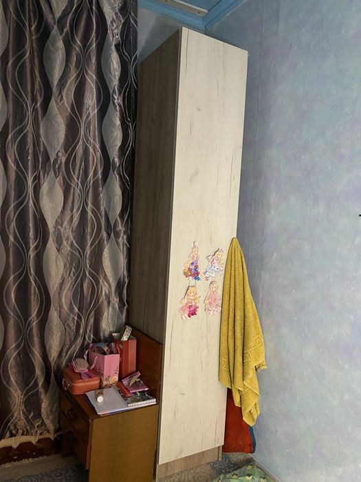 Продам шкаф пенал