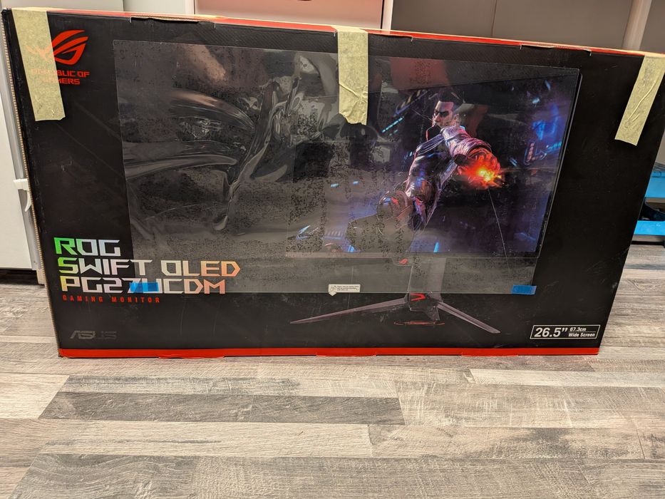 Monitor Oled 4K 240Hz  Asus Rog Swift PG27UCDM