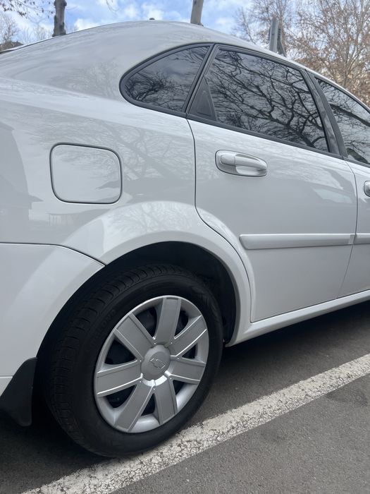 LACETTI. 1,8 2013 йил сотилади.