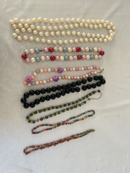 Бусы разные перламутровые