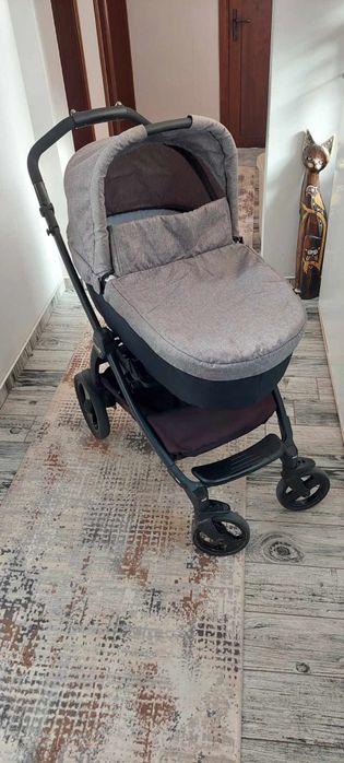 Бебешка количка peg perego