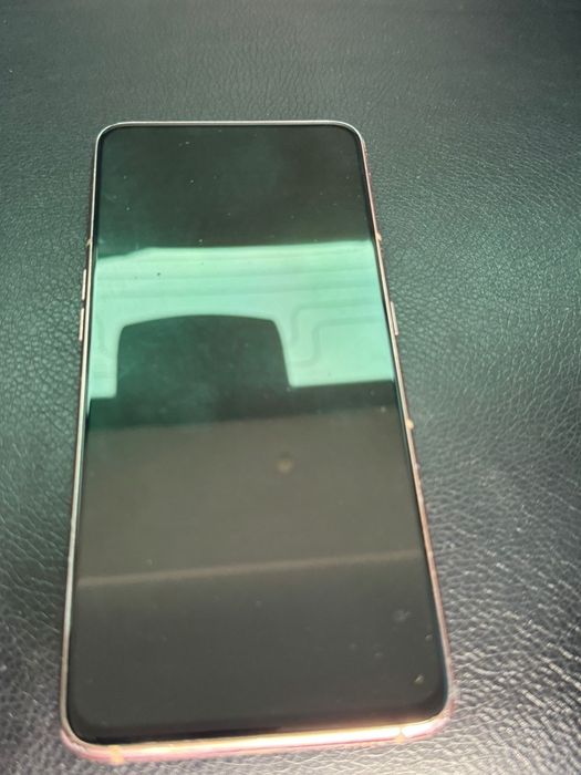 Самсунг А80  128г