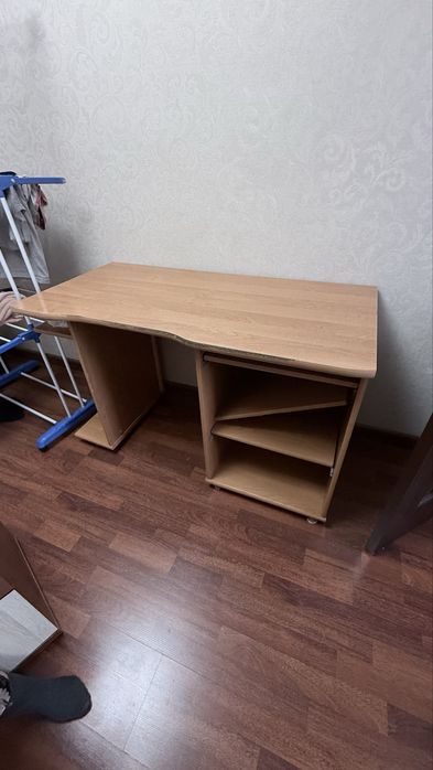 Стол компютерный бесплатно