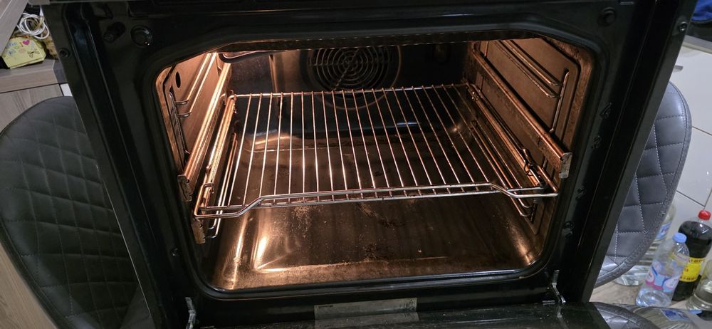 Gorenje : B0647A30XG  фурна за вграждане 77 литра