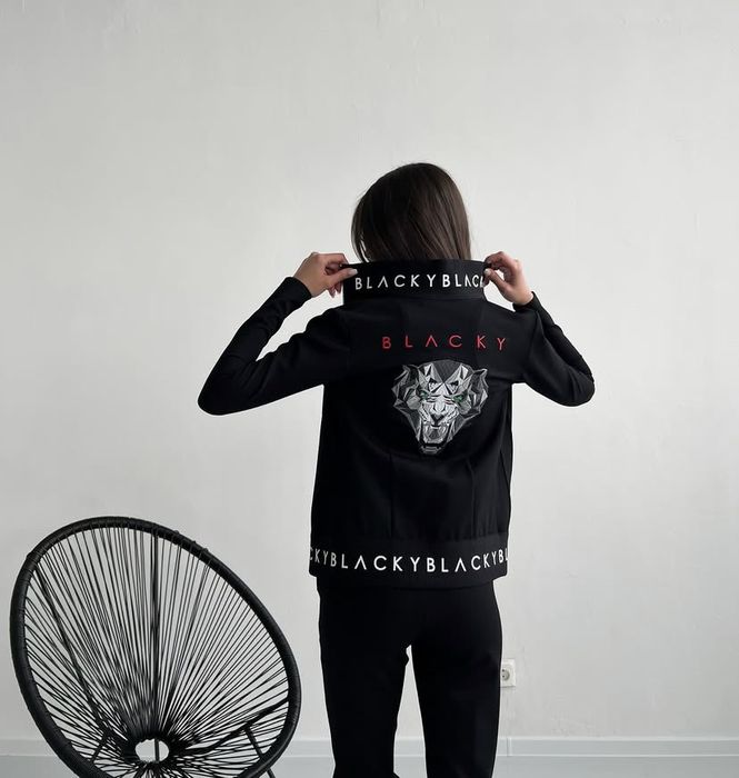 Спортивный костюм