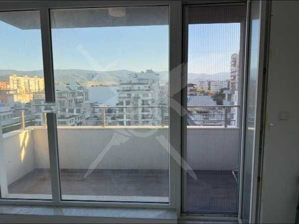 Продава се Двустаен апартамент в Пловдив, Остромила - 68 кв.м за 2478 €/кв.м - Снимка #7