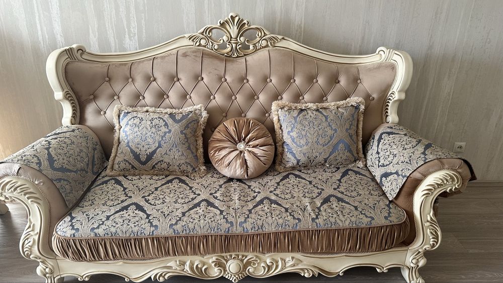 Диван раскладной и кресло