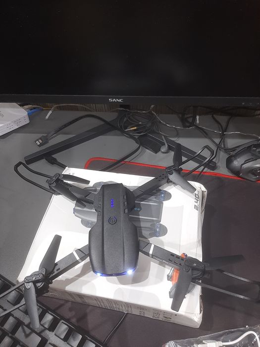 Дрон е99 pro новый