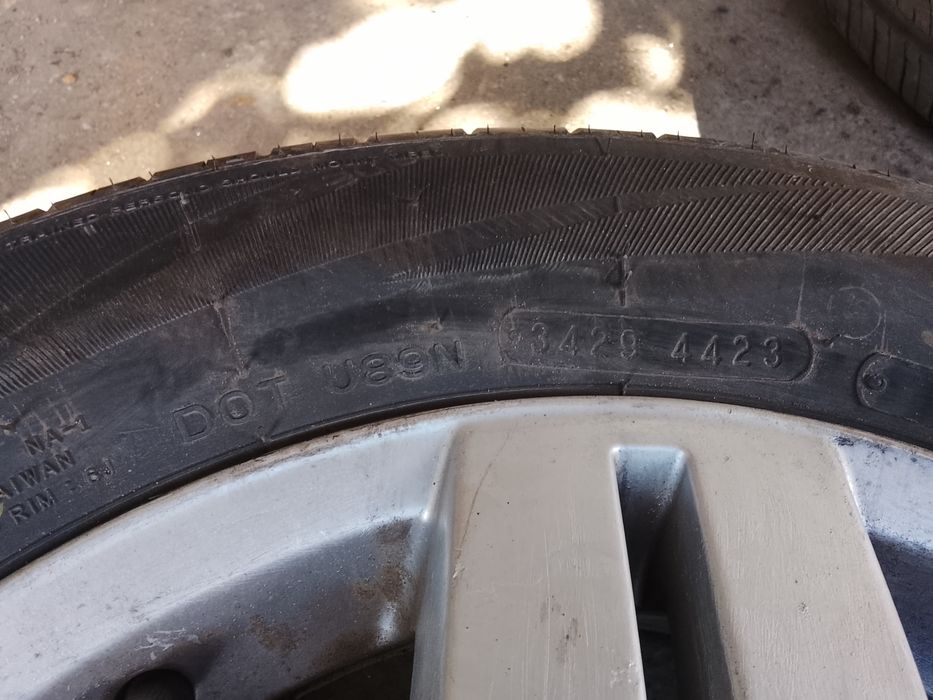 Гуми с джанти 5×100 за голф 4